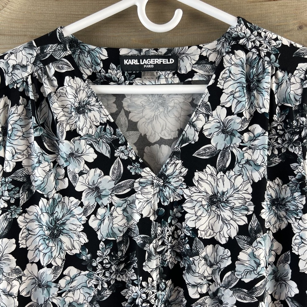 Karl Lagerfeld Womens Shirt Short Sleeve Blouse Vneck Floral Size Medium - Picture 2 of 8